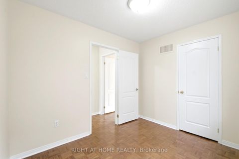 Photo 24 at 212 Venice Gate Drive, Vellore Village, Vaughan