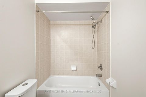 Photo 27 at 212 Venice Gate Drive, Vellore Village, Vaughan