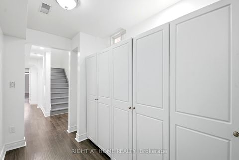 Photo 34 at 212 Venice Gate Drive, Vellore Village, Vaughan