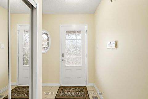 Photo 35 at 212 Venice Gate Drive, Vellore Village, Vaughan