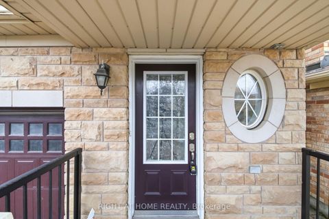 Photo 36 at 212 Venice Gate Drive, Vellore Village, Vaughan