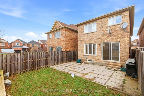 Photo 39 at 212 Venice Gate Drive, Vellore Village, Vaughan