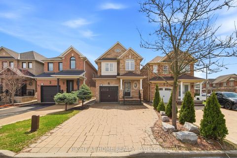 Photo 40 at 212 Venice Gate Drive, Vellore Village, Vaughan