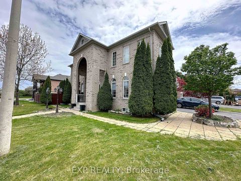 Photo 1 at 129 Ledge Rock Drive, Vellore Village, Vaughan