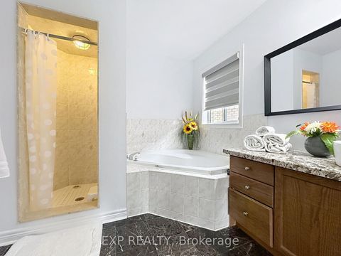 Photo 24 at 129 Ledge Rock Drive, Vellore Village, Vaughan