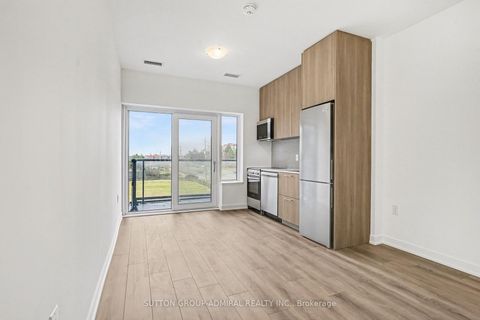Photo 11 at 303 - 7437 Kingston Road, Rouge E11, Toronto