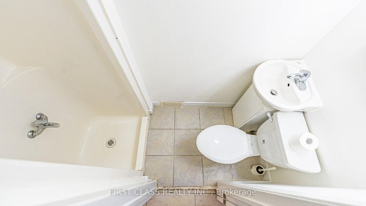 Photo 10 at 102 Jenny Wrenway Way, Hillcrest Village, Toronto