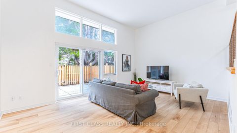 Photo 3 at 102 Jenny Wrenway Way, Hillcrest Village, Toronto