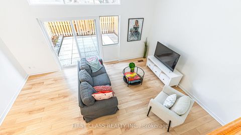 Photo 9 at 102 Jenny Wrenway Way, Hillcrest Village, Toronto