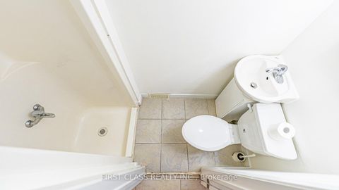 Photo 10 at 102 Jenny Wrenway Way, Hillcrest Village, Toronto