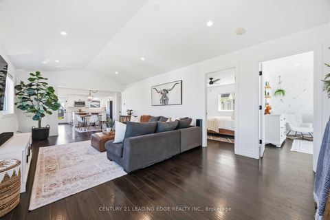 Photo 5 at 787 Third Avenue, Historic Lakeshore Communities, Georgina