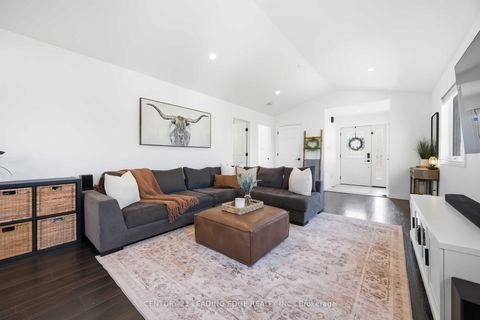 Photo 7 at 787 Third Avenue, Historic Lakeshore Communities, Georgina