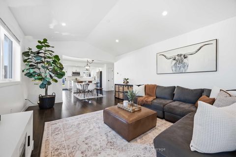 Photo 8 at 787 Third Avenue, Historic Lakeshore Communities, Georgina