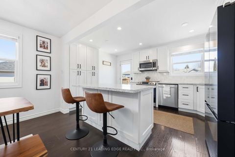 Photo 13 at 787 Third Avenue, Historic Lakeshore Communities, Georgina