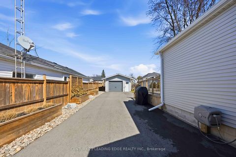 Photo 40 at 787 Third Avenue, Historic Lakeshore Communities, Georgina