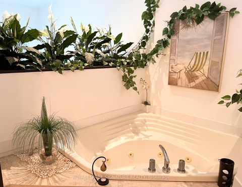 Photo 26 at 90 Berkinshaw Crescent, Don Mills, Toronto