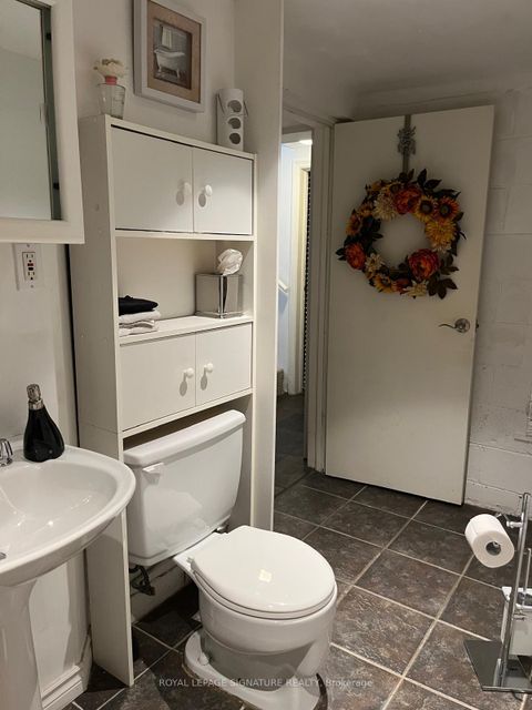 Photo 27 at 90 Berkinshaw Crescent, Don Mills, Toronto