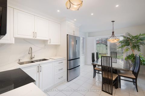 Photo 5 at 119 Fieldgate Drive, Maple, Vaughan