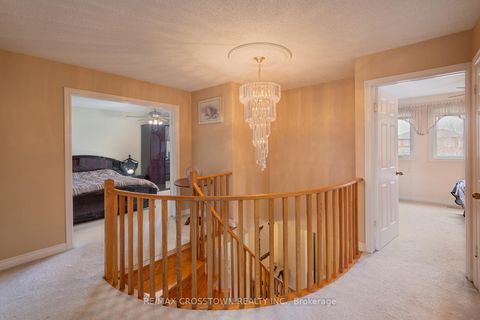 Photo 13 at 119 Fieldgate Drive, Maple, Vaughan