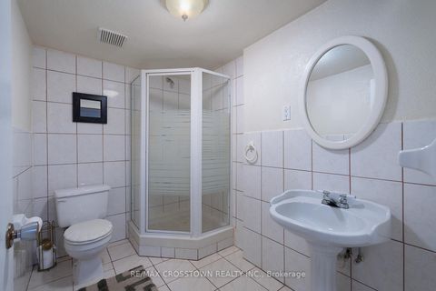 Photo 30 at 119 Fieldgate Drive, Maple, Vaughan