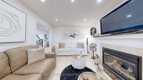 Photo 10 at 53 Priscilla's Place, Painswick South, Barrie