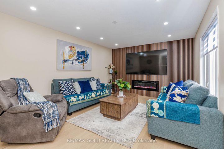 Photo 22 at 23 Wild Indigo Crescent, Wellington, Brampton