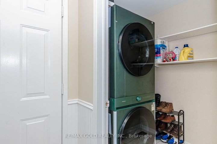 Photo 39 at 23 Wild Indigo Crescent, Wellington, Brampton