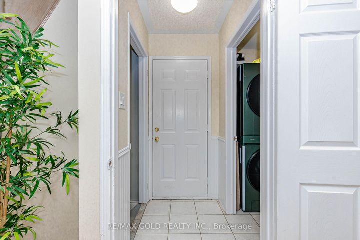 Photo 41 at 23 Wild Indigo Crescent, Wellington, Brampton