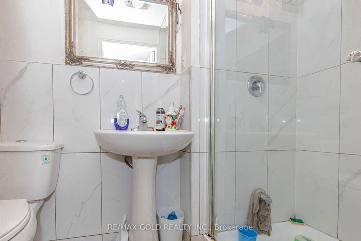 Photo 46 at 23 Wild Indigo Crescent, Wellington, Brampton