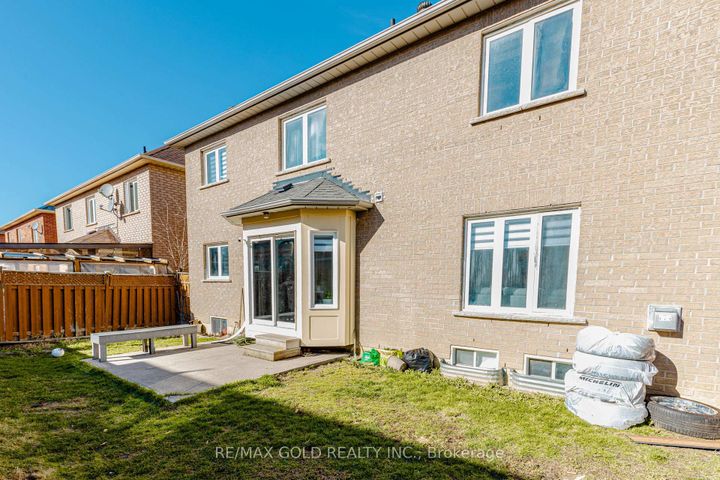 Photo 47 at 23 Wild Indigo Crescent, Wellington, Brampton