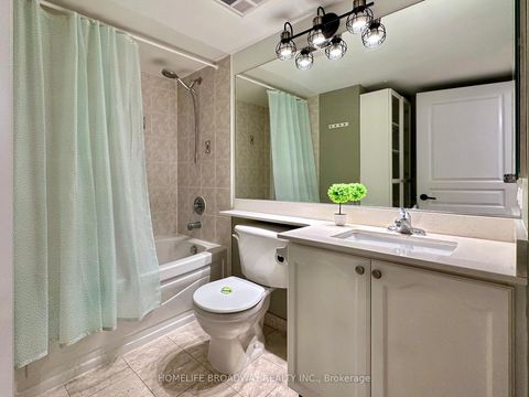 Photo 8 at 521 - 15 Northtown Way, Willowdale East, Toronto
