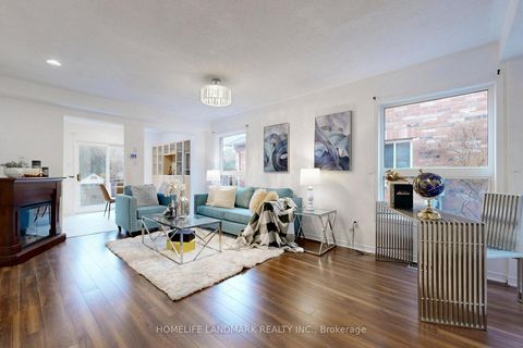 Photo 2 at 82 Baywell Crescent, Bayview Wellington, Aurora