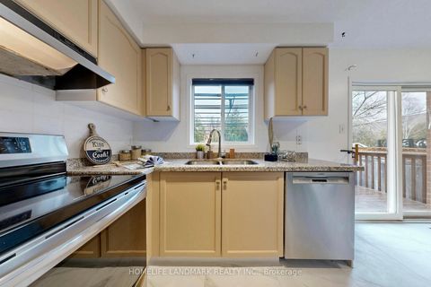 Photo 6 at 82 Baywell Crescent, Bayview Wellington, Aurora