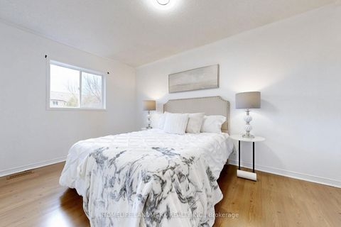 Photo 10 at 82 Baywell Crescent, Bayview Wellington, Aurora