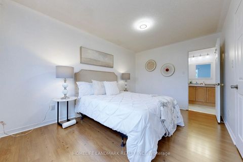 Photo 12 at 82 Baywell Crescent, Bayview Wellington, Aurora