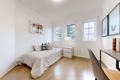 Photo 14 at 82 Baywell Crescent, Bayview Wellington, Aurora