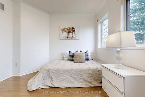 Photo 16 at 82 Baywell Crescent, Bayview Wellington, Aurora