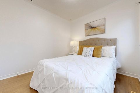 Photo 17 at 82 Baywell Crescent, Bayview Wellington, Aurora