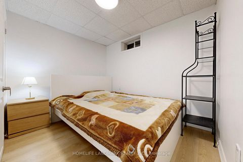 Photo 21 at 82 Baywell Crescent, Bayview Wellington, Aurora