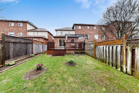 Photo 25 at 82 Baywell Crescent, Bayview Wellington, Aurora