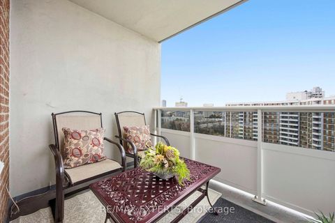 Photo 10 at 1417 - 5 Shady Golfway, Flemingdon Park, Toronto