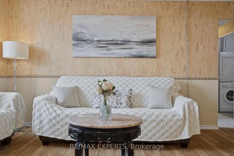 Photo 12 at 1417 - 5 Shady Golfway, Flemingdon Park, Toronto