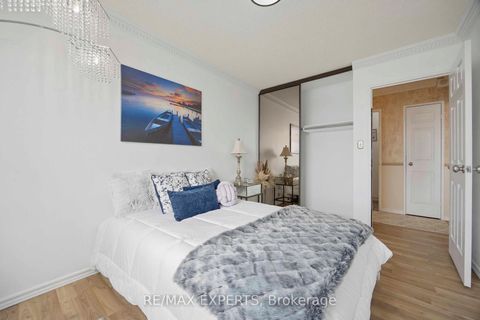 Photo 16 at 1417 - 5 Shady Golfway, Flemingdon Park, Toronto