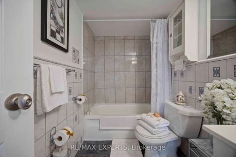 Photo 20 at 1417 - 5 Shady Golfway, Flemingdon Park, Toronto
