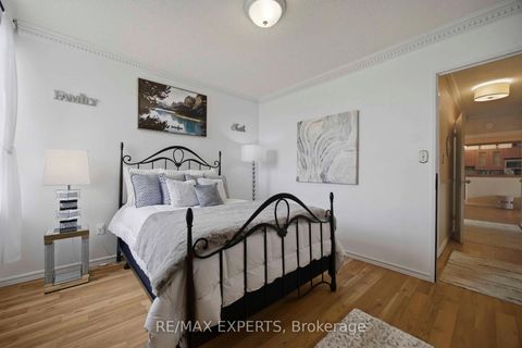 Photo 22 at 1417 - 5 Shady Golfway, Flemingdon Park, Toronto