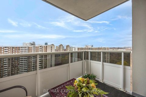 Photo 26 at 1417 - 5 Shady Golfway, Flemingdon Park, Toronto