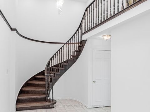 Photo 16 at 98 Rosedale Heights Drive, Uplands, Vaughan