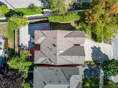 Photo 32 at 98 Rosedale Heights Drive, Uplands, Vaughan