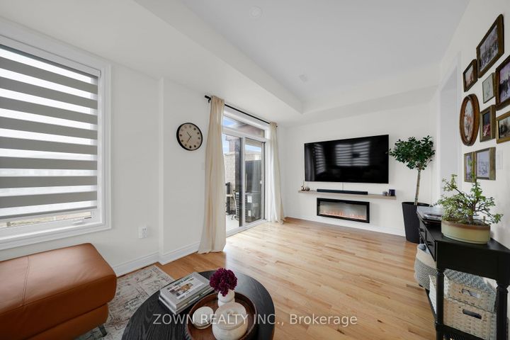 Photo 26 at 3 Tennant Circle, Vellore Village, Vaughan