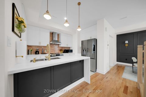 Photo 22 at 3 Tennant Circle, Vellore Village, Vaughan